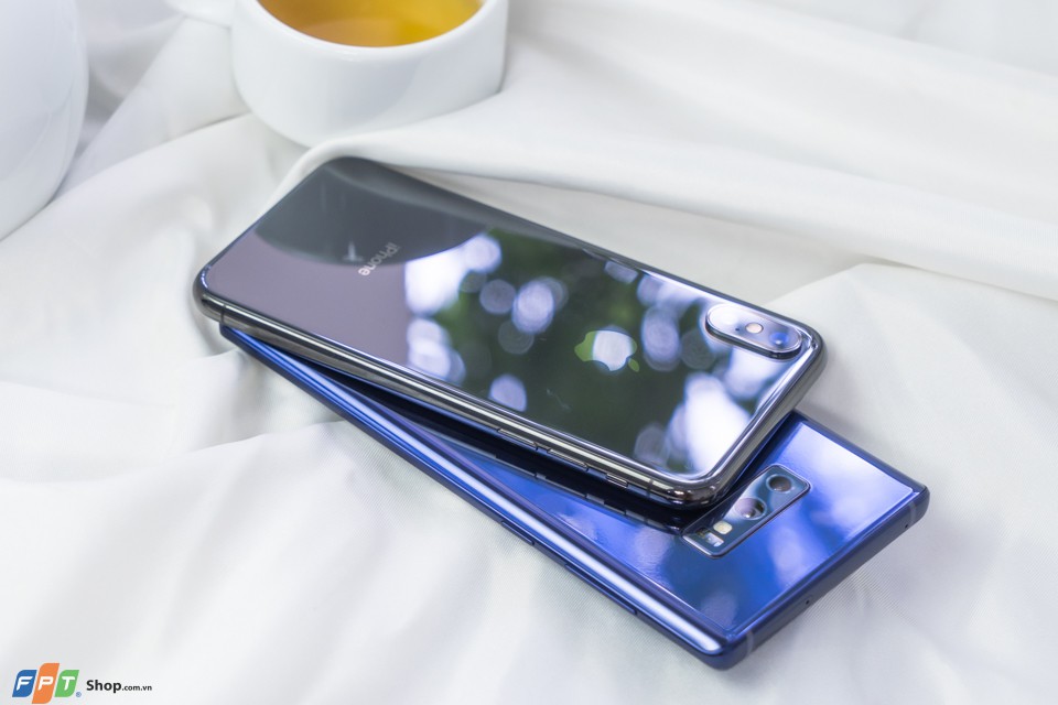 Galaxy Note 9 đọ sắc cùng iPhone X: Song long tranh đấu