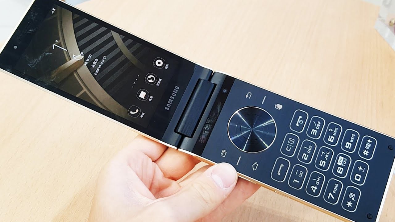 Phần mềm của Samsung W2019 bị rò rỉ, sẵn sàng ra mắt 2