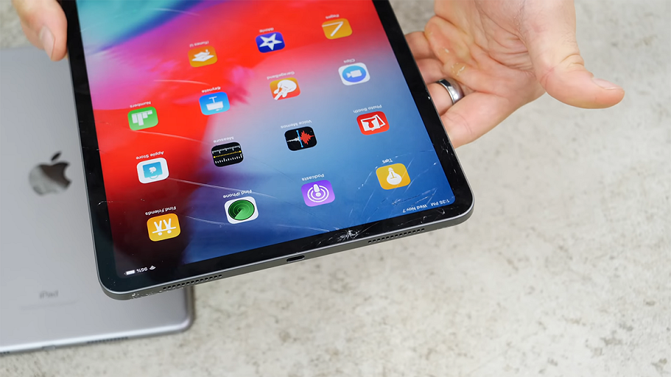 iPad Pro 2018 gây thất vọng trong bài kiểm tra độ bền 3