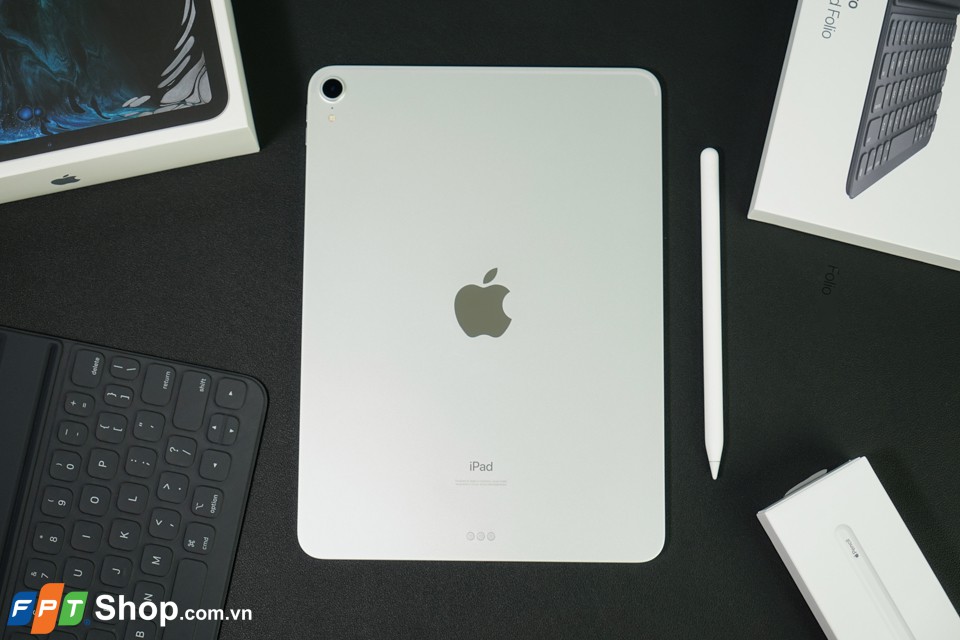 Trên tay iPad Pro 11 02