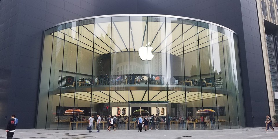 Apple bị đề nghị cấm bán iPhone tại Mỹ