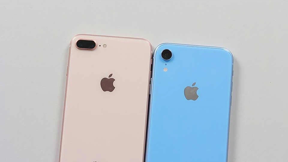 iPhone XR vs iPhone 8 Plus