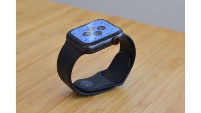 Apple Watch SE GPS 44mm viền nhôm dây cao su