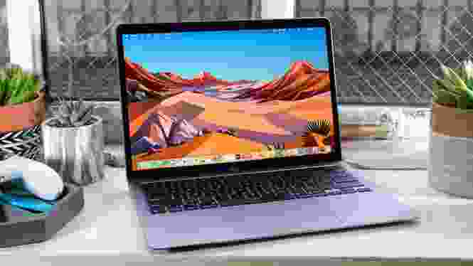 MacBook Air 13 inch 2020 M1 256GB giá tốt, quà tặng giá trị