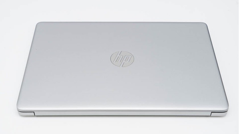 HP 15s-du1040TX i7-10510U/8GB/512GB SSD/2GB MX130/WIN10