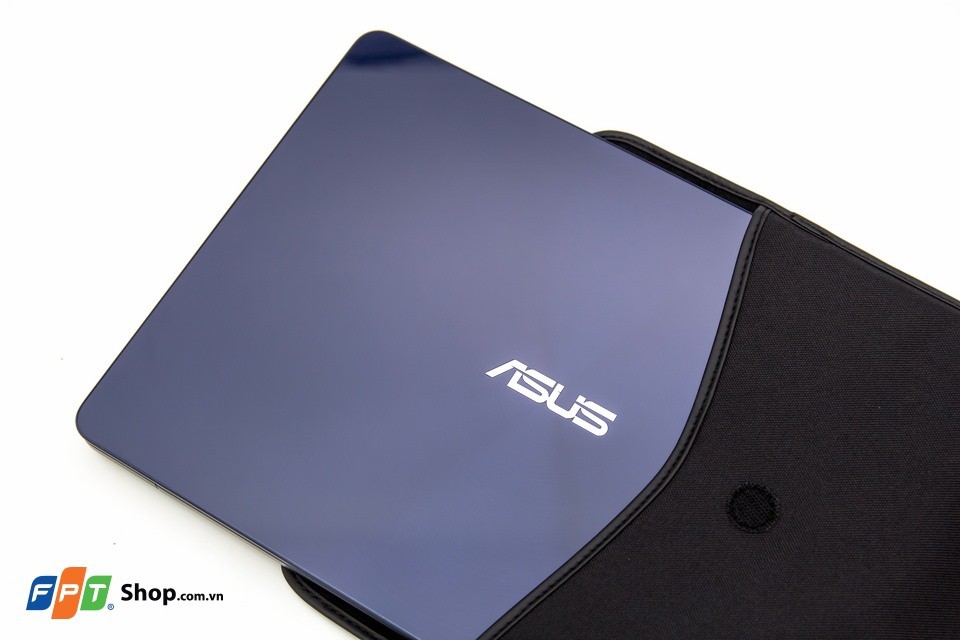 ASUS ZenBook UX430UA-GV126T