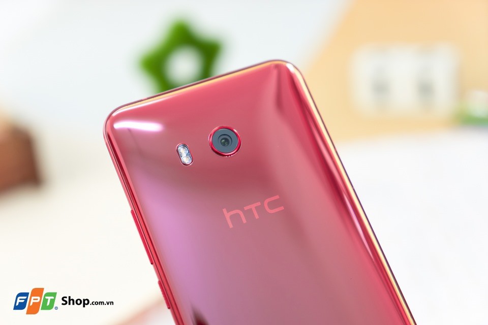 HTC U11 Red