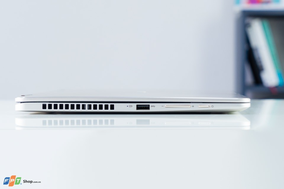 Asus ZenBook FLIP UX461UA-E1147T/i5-8250U/4GB/256GB SSD/PEN/WIN10