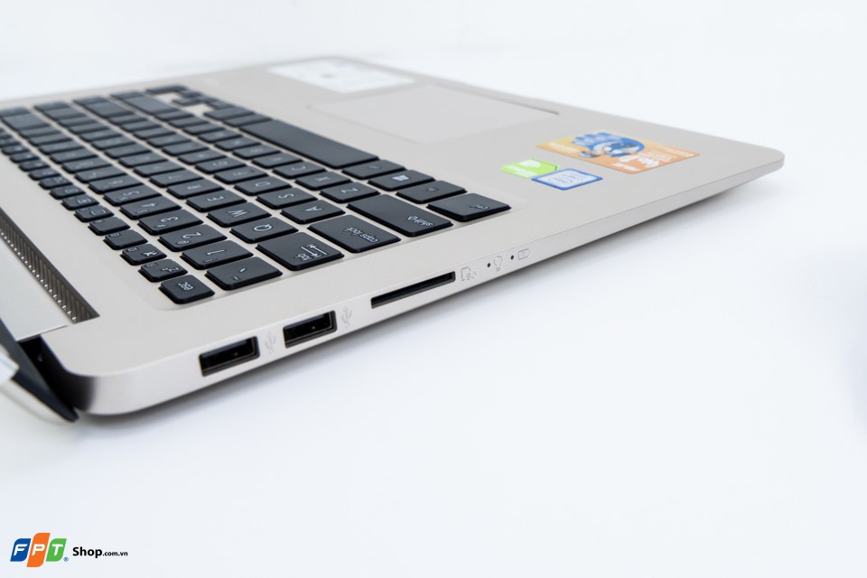 Asus Vivobook S510UA-BQ222T/Core i3-8130U