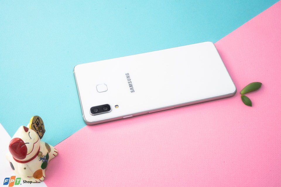Samsung Galaxy A8 Star (2018)