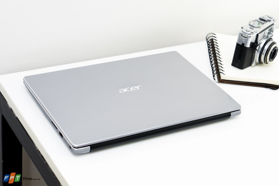 Acer Swift SF314-54-58KB/Core i5-8250U/4Gb/256Gb/14"FHD/Win 10/NX.GXZSV.002