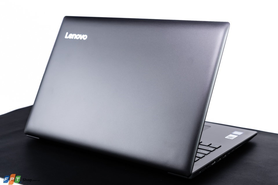 Lenovo IdeaPad 330-15IKB i3 8130U/1TB+16Gb Optane/Win 10