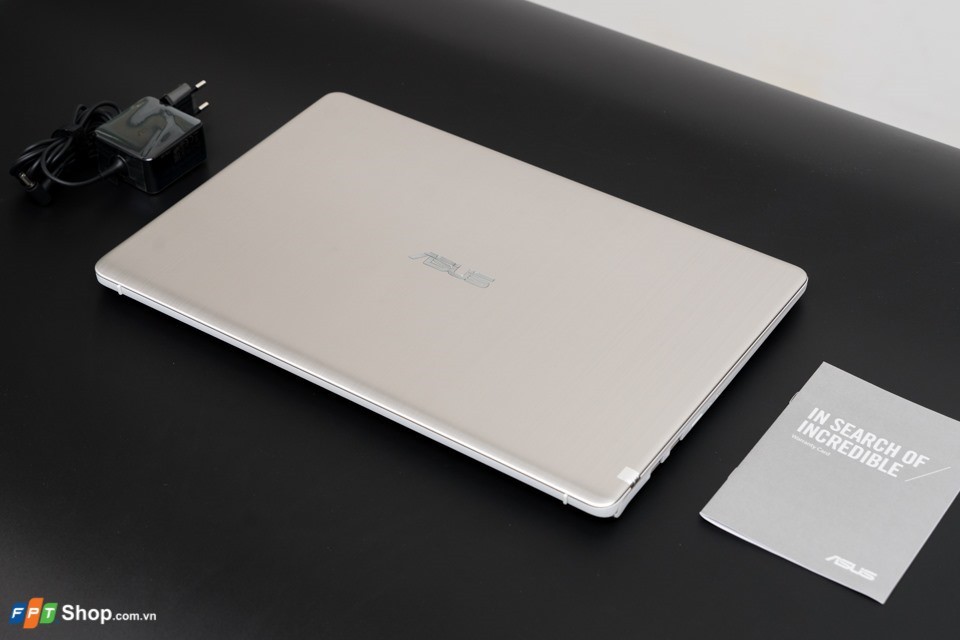 Laptop Asus Vivobook S530FA BQ431T/Core i3 8145U/4GB/256GB SSD/WIN10