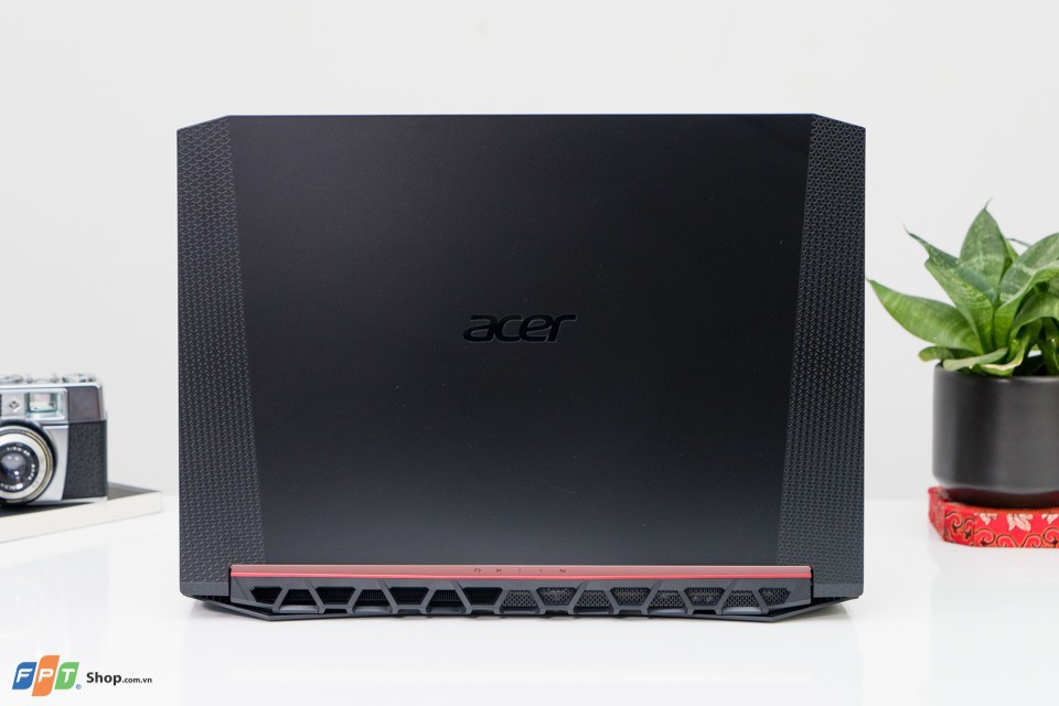 Laptop Acer Nitro 5 AN515 54 779S i7 9750H/8GB/512GB/15.6"FHD/Win 10