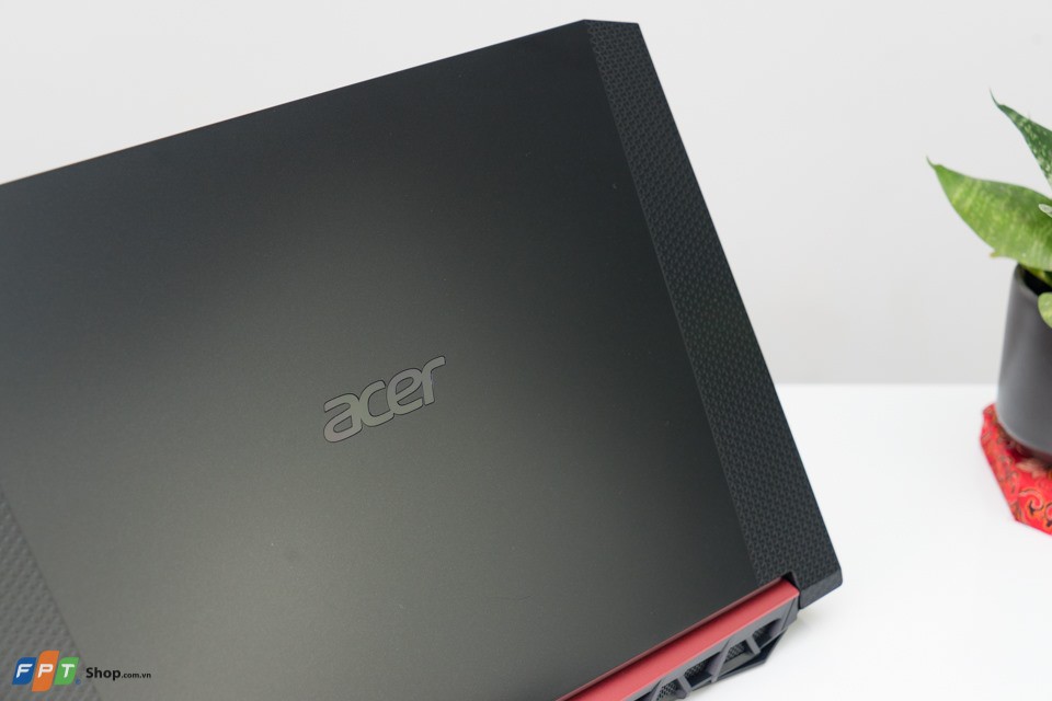 Laptop Acer Nitro 5 AN515 54 779S i7 9750H/8GB/512GB/15.6"FHD/Win 10