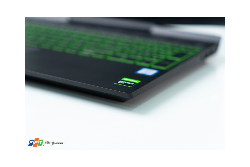 Laptop HP Pavilion Gaming 15 dk0232TX i7-9750H/8GB/1TB+120G SSD/WIN10