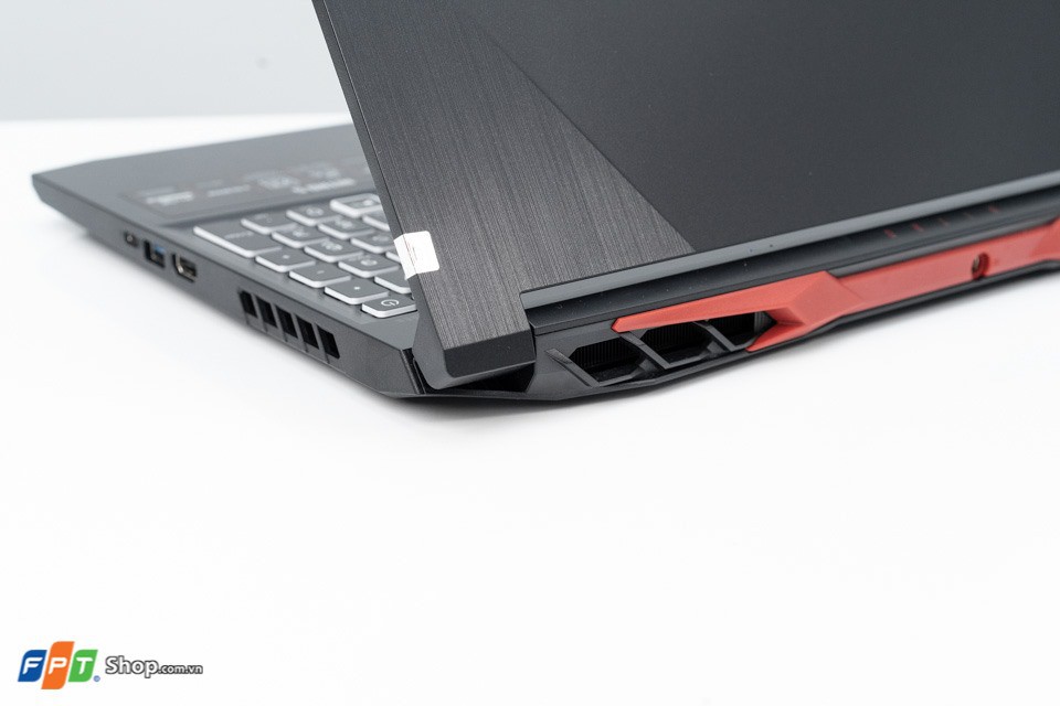 Laptop Acer Nitro AN515 55 70AX i7 10750H/8GB/512GB/15.6FHD/GTX1650Ti 4GB/Win 10