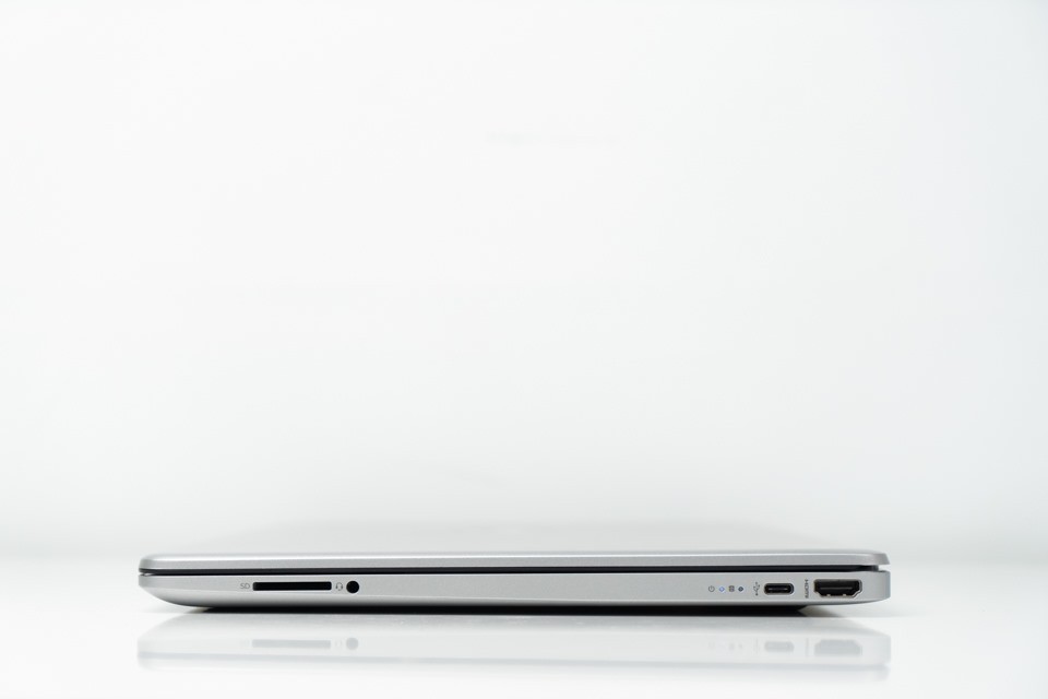 Laptop HP 15s fq1021TU i5-1035G1/8GB/512GB SSD/WIN10