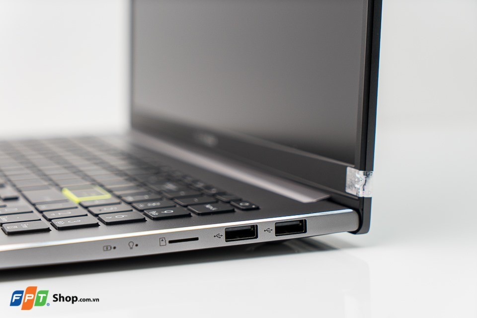 Laptop ASUS VivoBook S533EQ BN338T i5 1135G7/8GB/512GB SSD/MX350 2GB/Win10