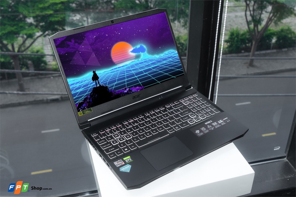 Laptop Acer Nitro Gaming AN515-57-71VV i7 11800H/8GB/512GB/15.6''FHD/NVIDIA GeForce RTX 3050 4GB/Win11