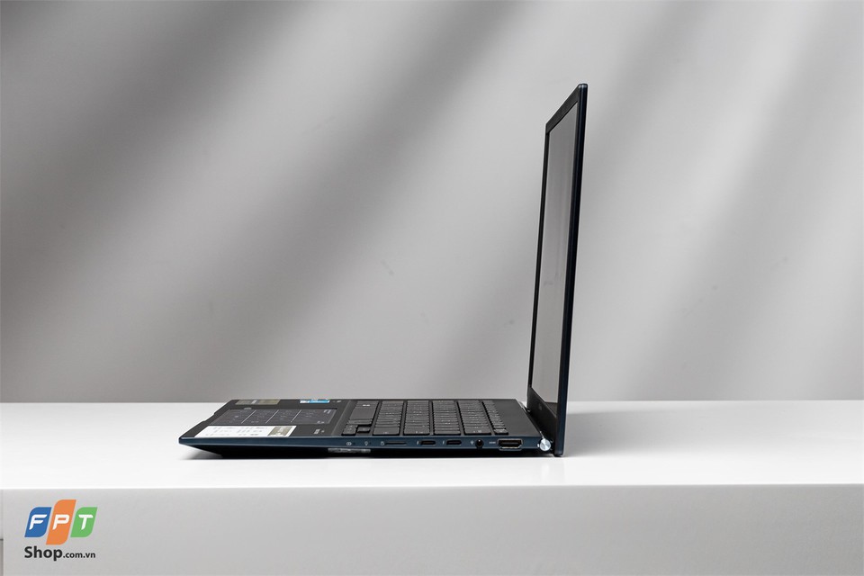 Asus ZenBook 14 2022 (UX3402) - Ảnh 05